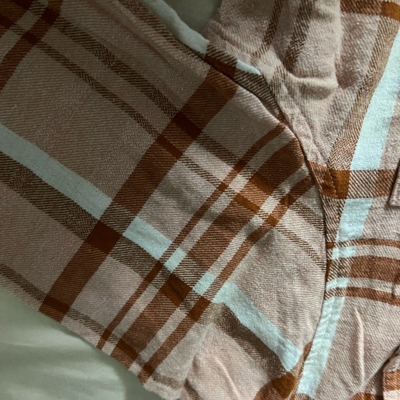 Universal Thread - Picture 2 of 5